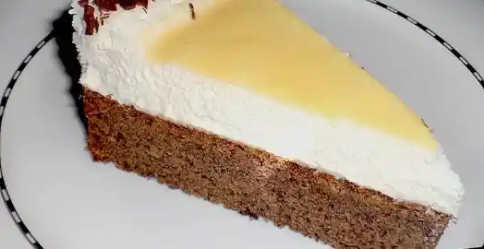 Eierlikörtorte ohne Mehl 4 Eierlikortorte