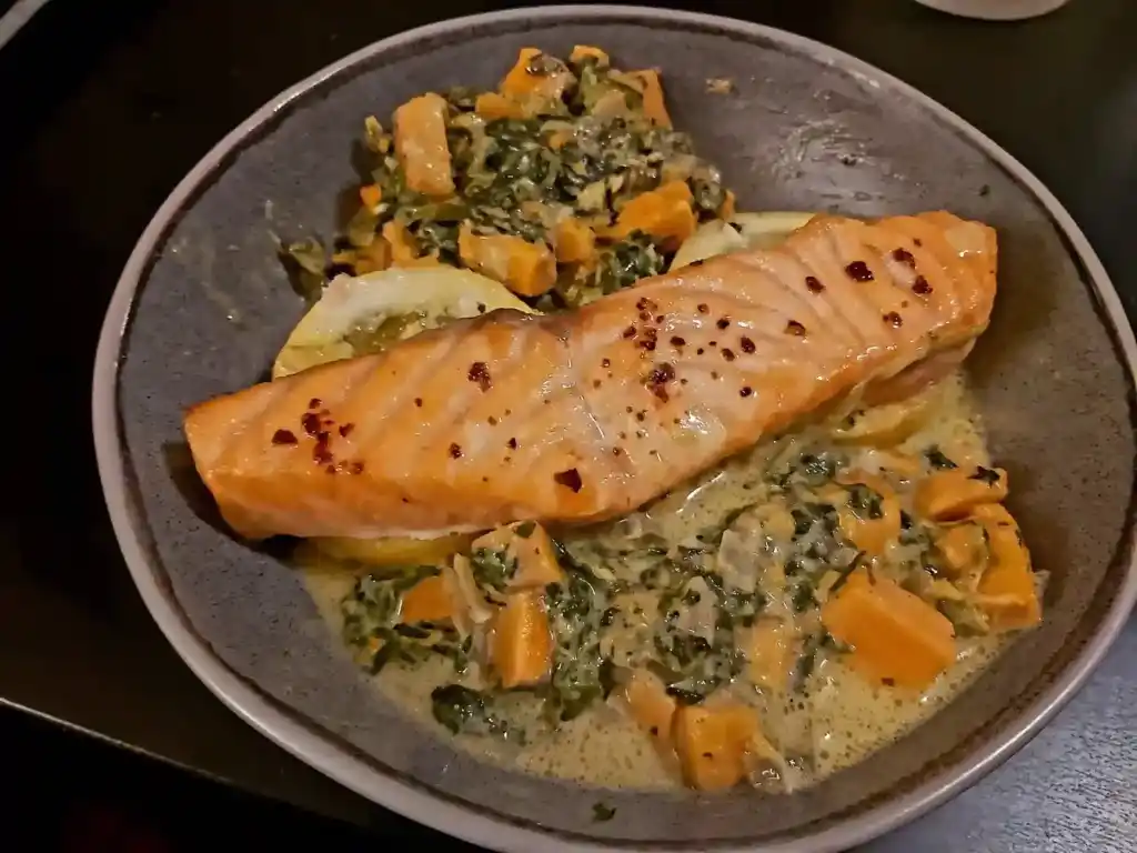Saftiger Ofenlachs Spinat Zitrone Cremige Sauce