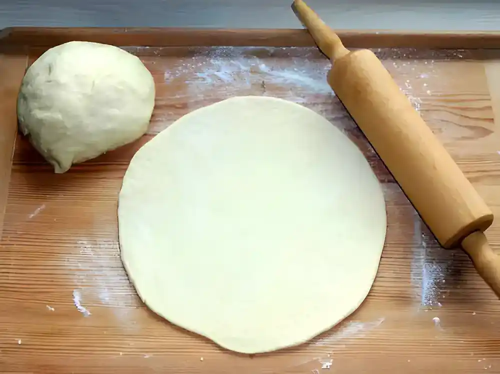 Rosenkuchen mit Vanillepudding und Nuss- oder Mohnfüllung 2 Rosenkuchen